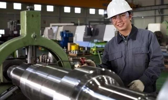 機(jī)加工和CNC技術(shù)員，這兩者有區(qū)分嗎 